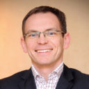 Jakie metody leczenia, oprócz immunoterapii, są stosowane w leczeniu czerniaka?